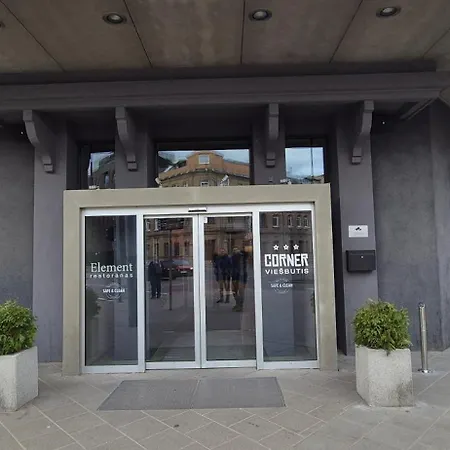 Private At Building Appartamento